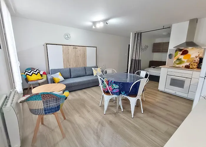 Residence Des Jardins, Wifi, Centre Luchon